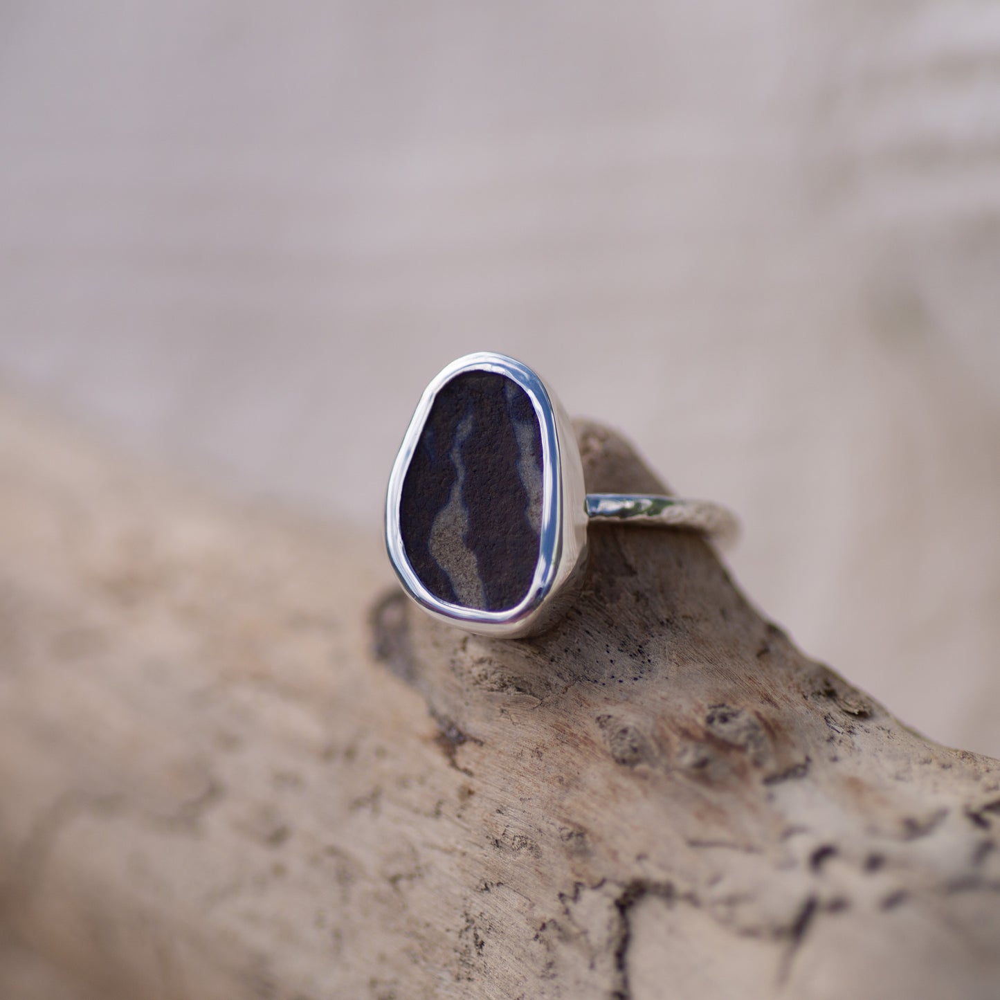 Blue Wiggle Pottery Sterling Silver Ring, Size R/9 (UK/US)