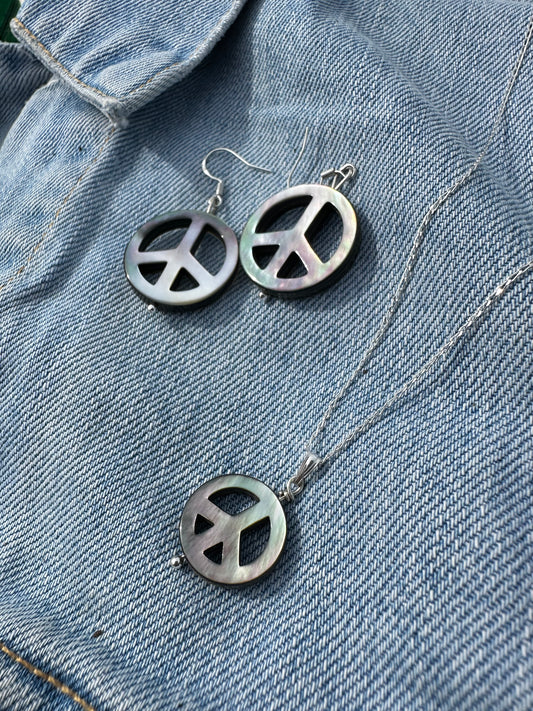 Black Mother of Pearl Necklace and Earring Peace Set