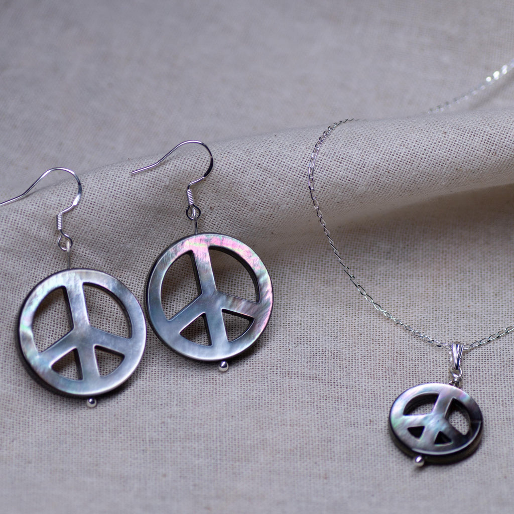 Black Mother of Pearl Necklace and Earring Peace Set