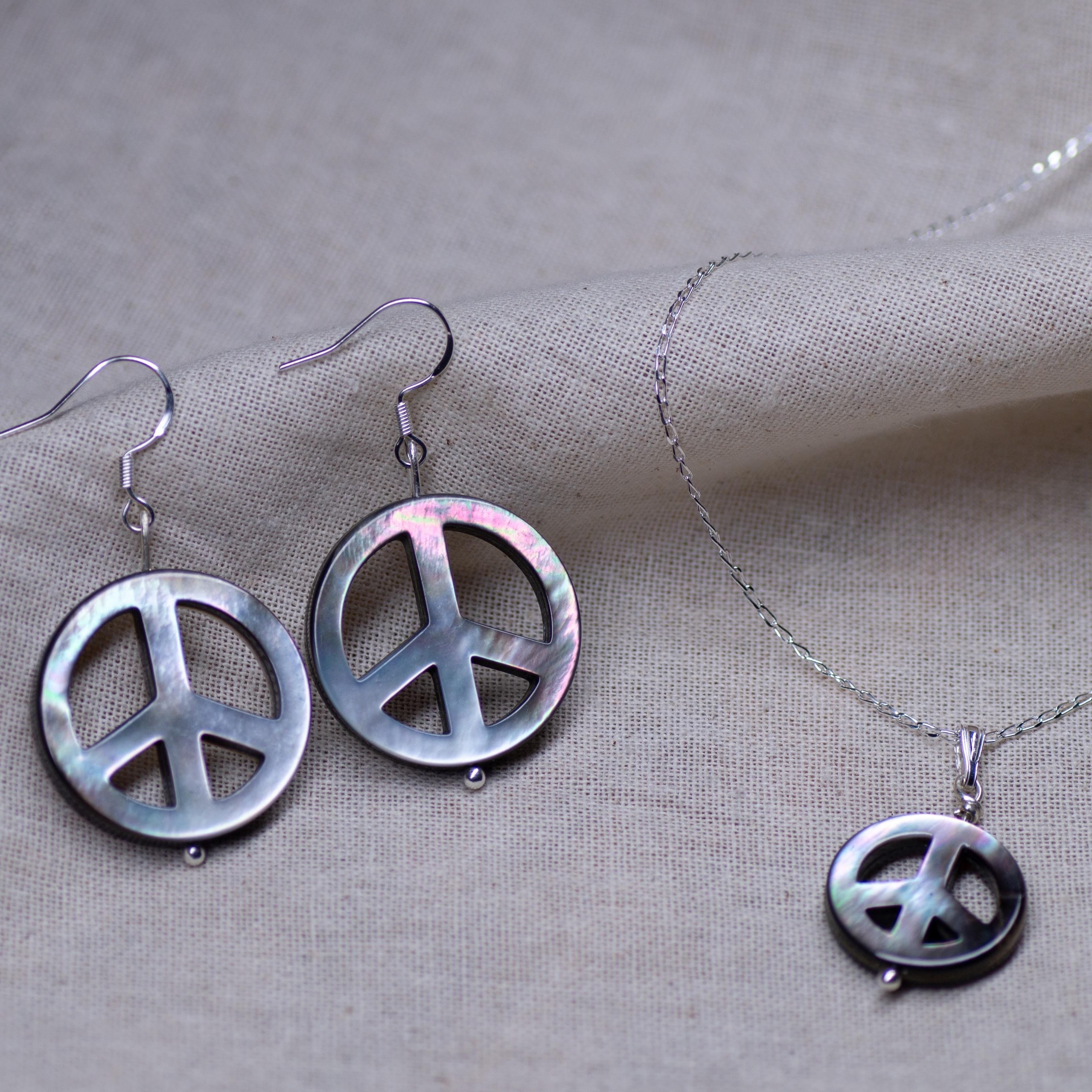 Black Mother of Pearl Necklace and Earring Peace Set